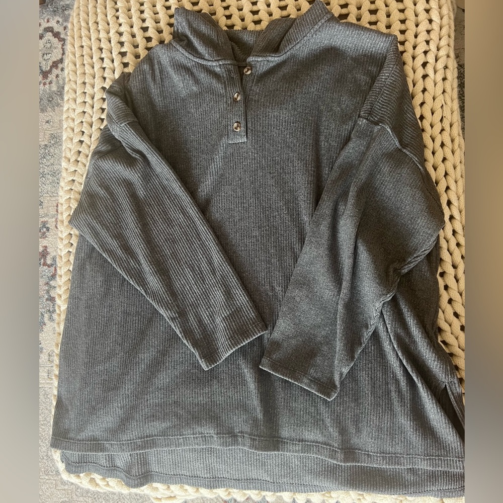Old navy sweater